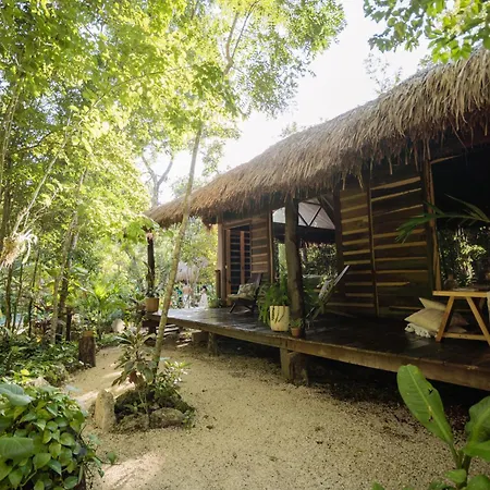 Hostal Madre Tierra Eco Habitat