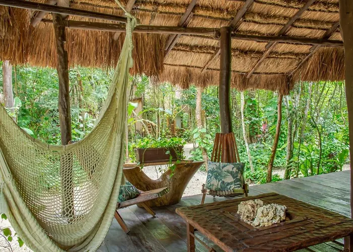 Madre Tierra Eco Habitat *