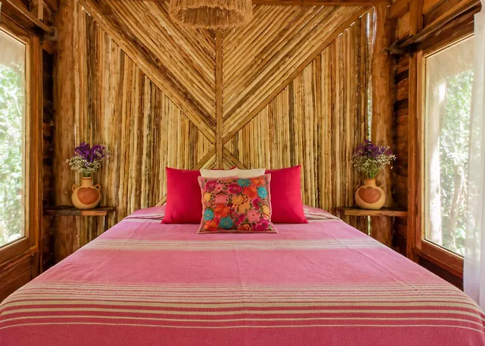 Madre Tierra Eco Habitat *